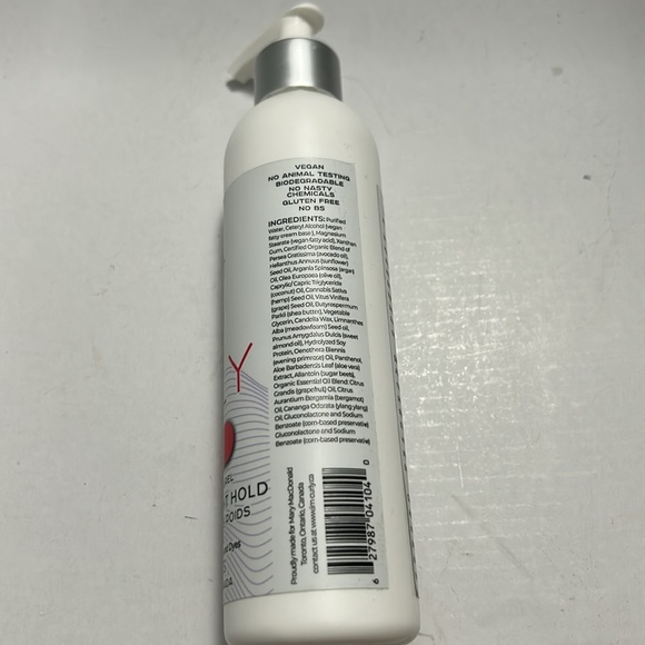 I.M. Society Curly Hair System. Shampoo, Conditioner, Gel & 2 Curl Cream - Picture 3 of 13